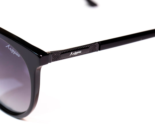 Manhattan (Black)